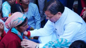 सीएम पुष्कर सिंह धामी ने सहस्त्रधारा में आपदा प्रभावित क्षेत्रों का किया स्थलीय निरीक्षण, नुकसान का लिया जायजा